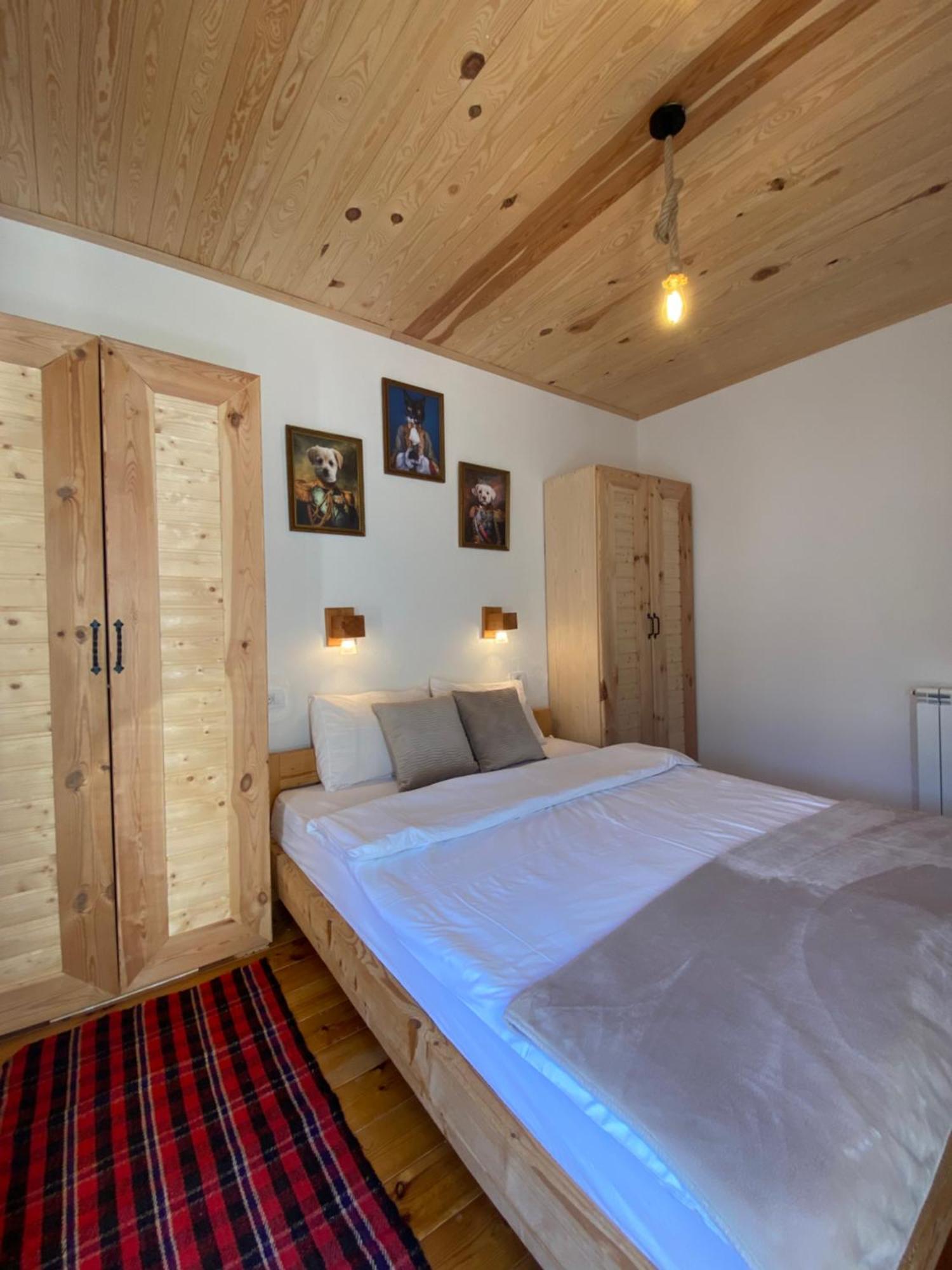 Pubhouse & Rooms Pahulja Kolasin Exterior photo